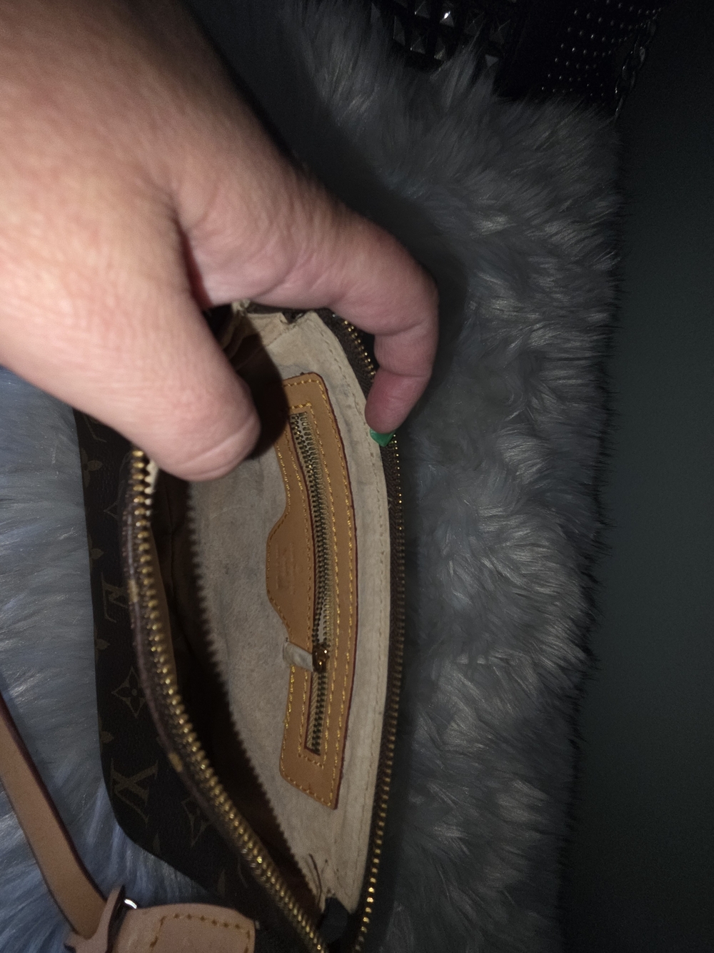 Louis Vuitton Monogram Pochette Accessoires - Brown/Tan/ I Do Not Know If Legit - Picture 5 of 8